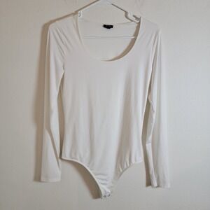 Express Body Contour White Scoop Neck Long‎ Sleeve Bodysuit Womens Medium Casual